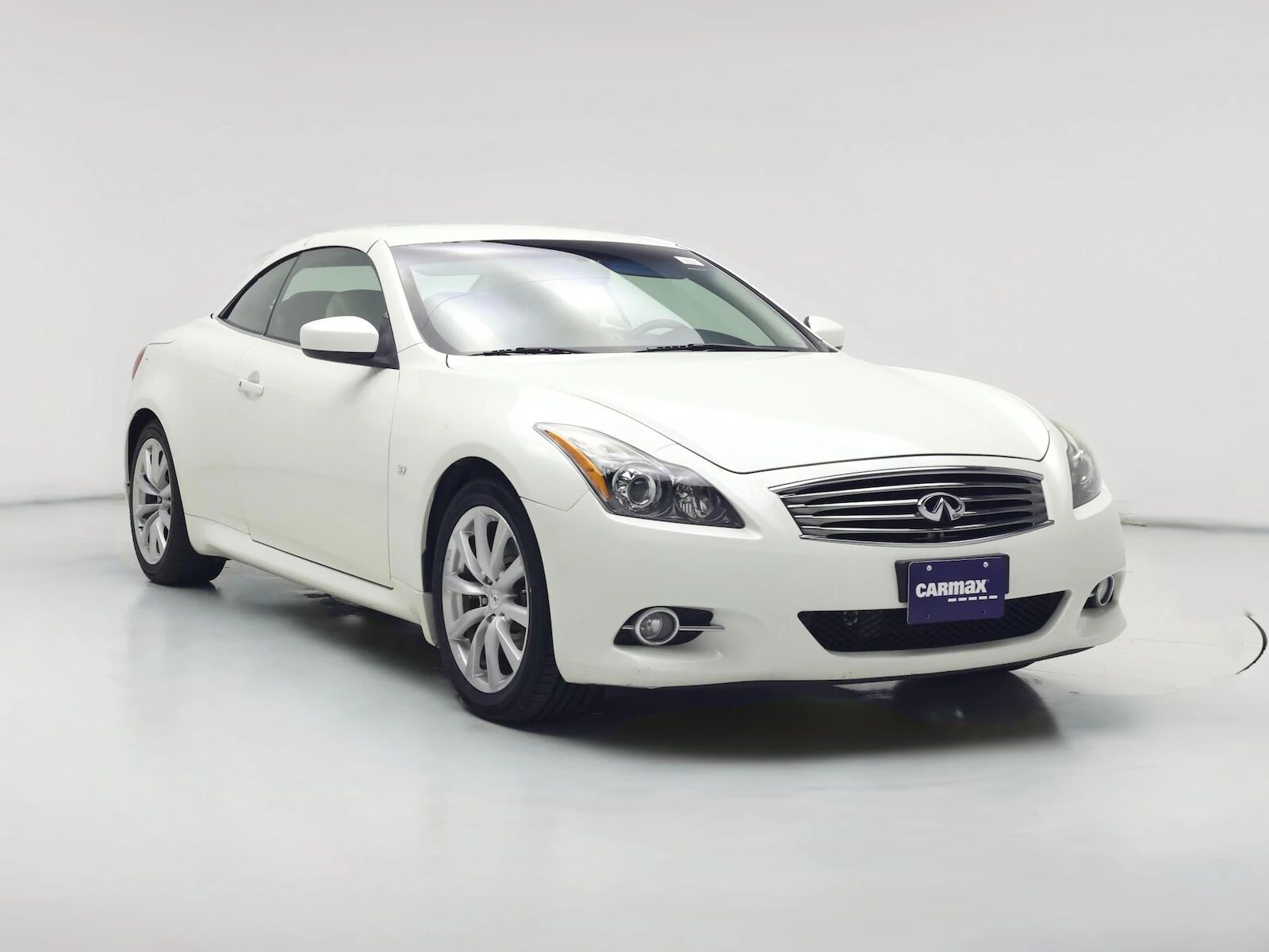 2015 INFINITI Q60