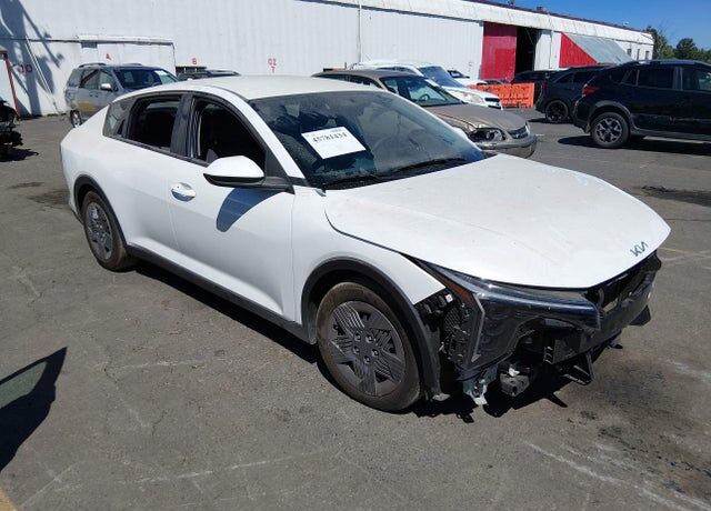 2025 KIA K4