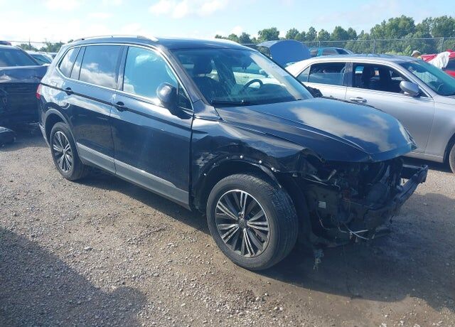 2019 VOLKSWAGEN Tiguan