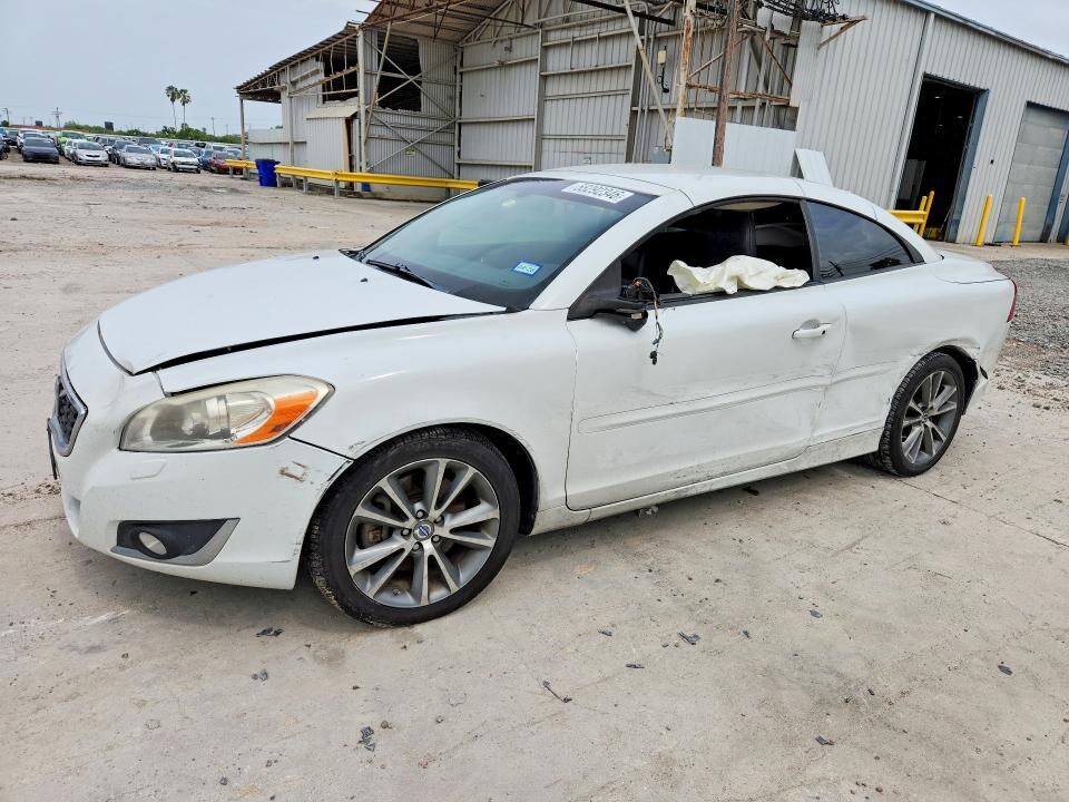 2013 VOLVO C70