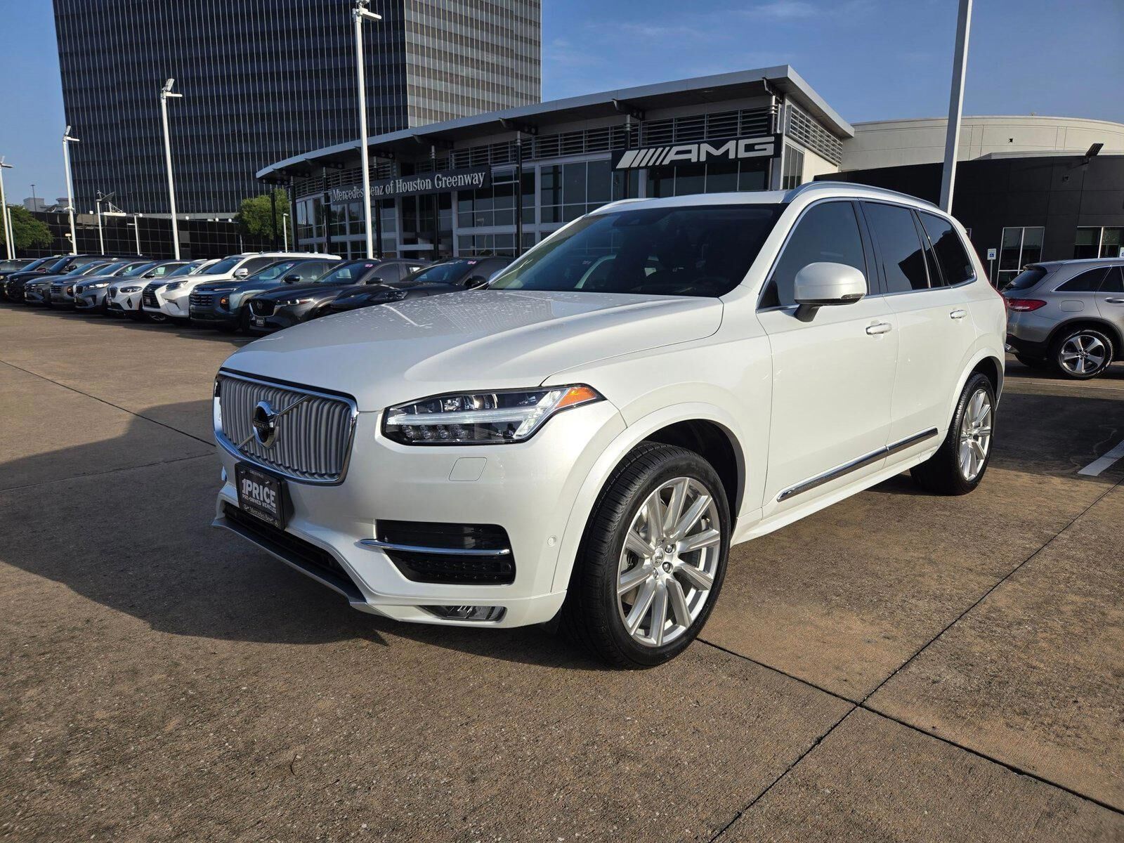 2019 VOLVO XC90