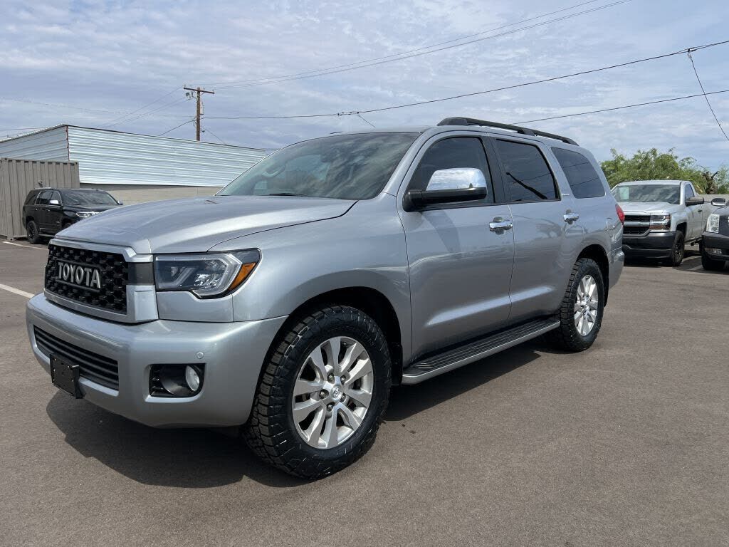 2013 TOYOTA Sequoia