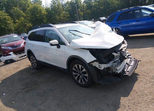 2016 SUBARU Outback
