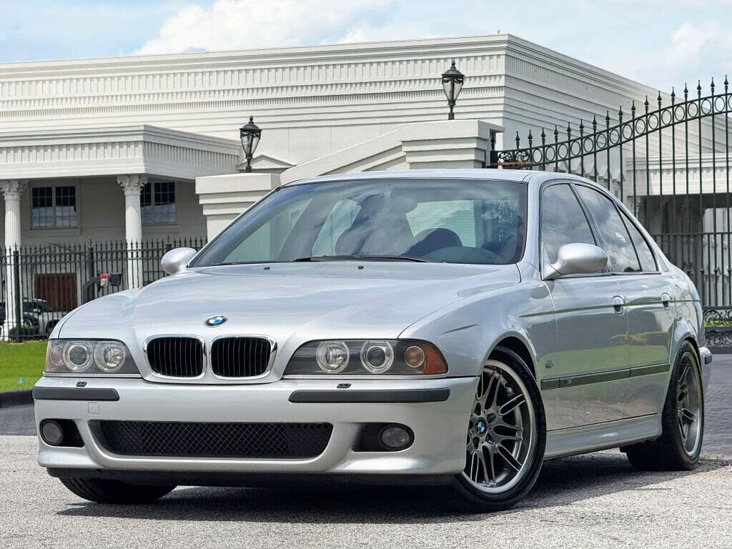 2000 BMW M5