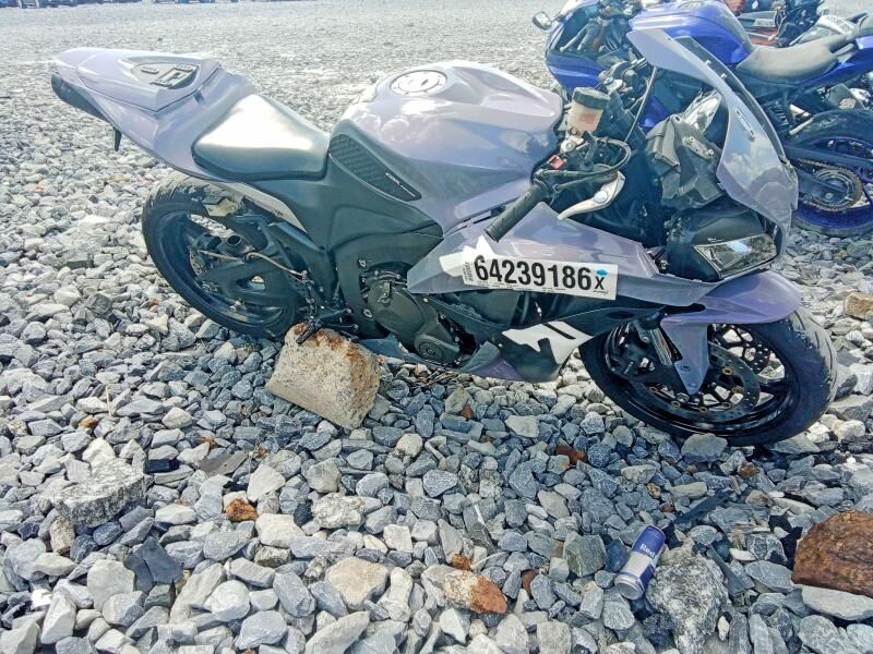 2009 HONDA CB