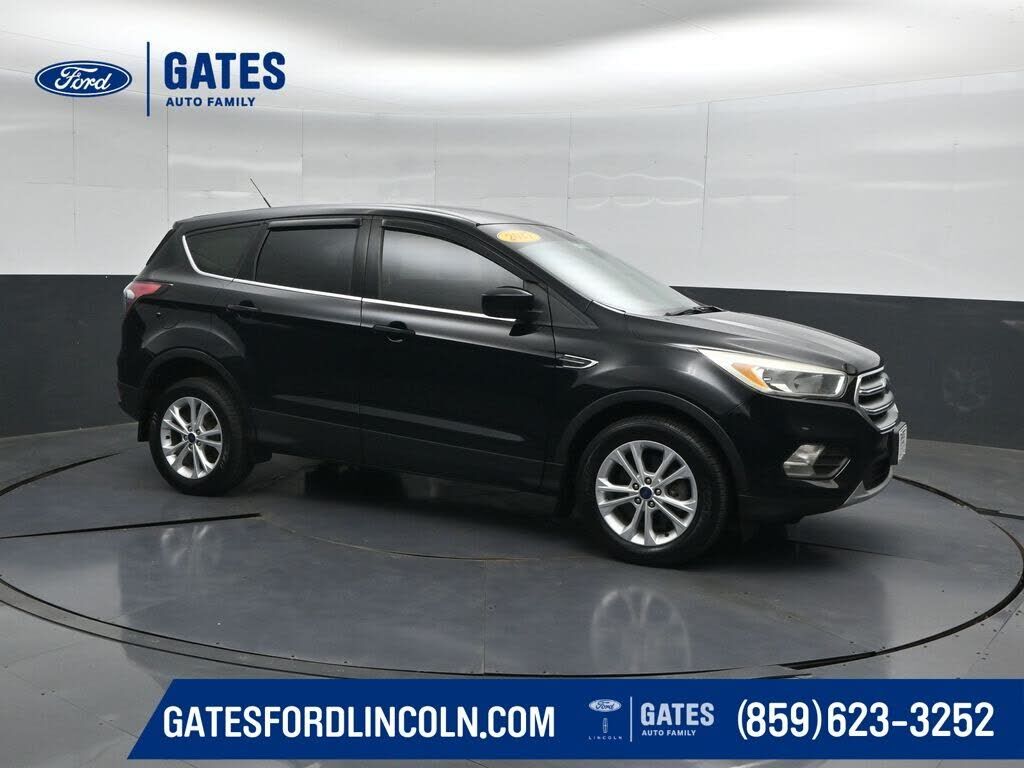 2017 FORD Escape