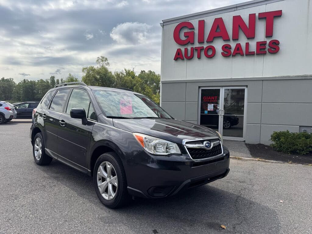 2015 SUBARU Forester