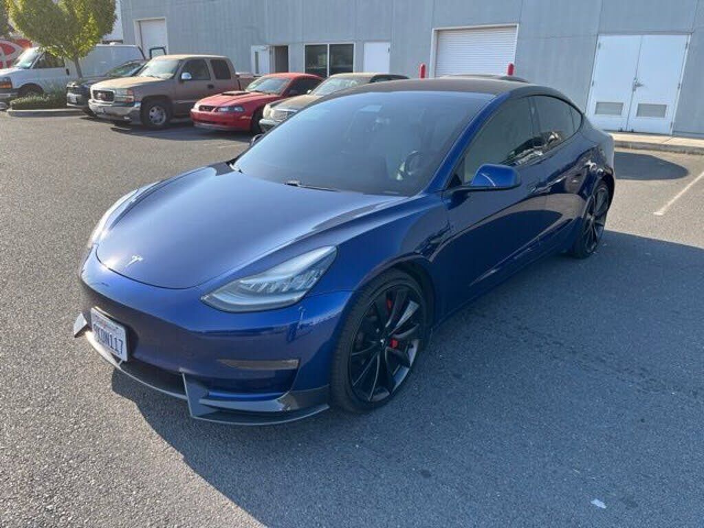 2018 TESLA Model 3