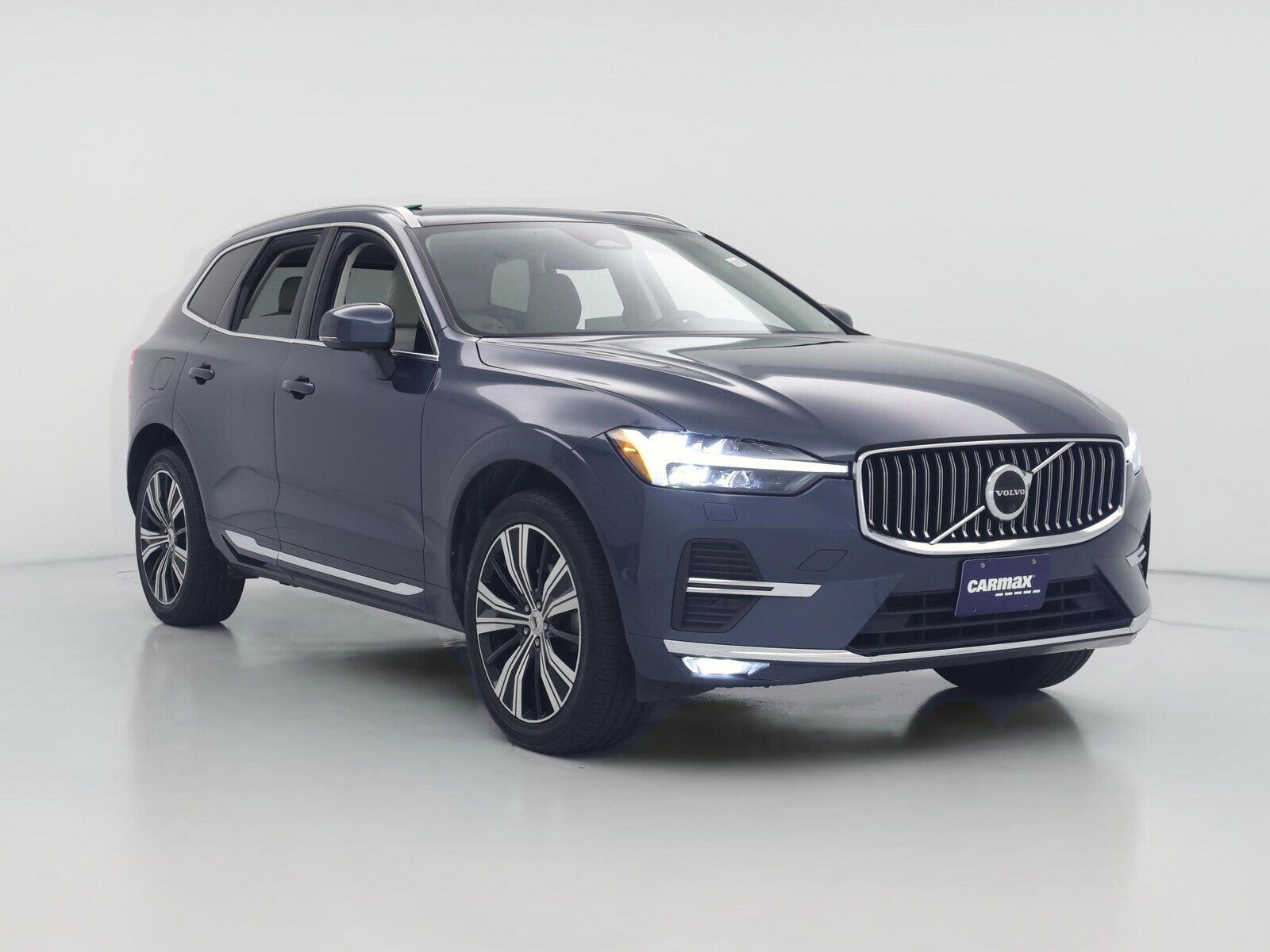 2023 VOLVO XC60