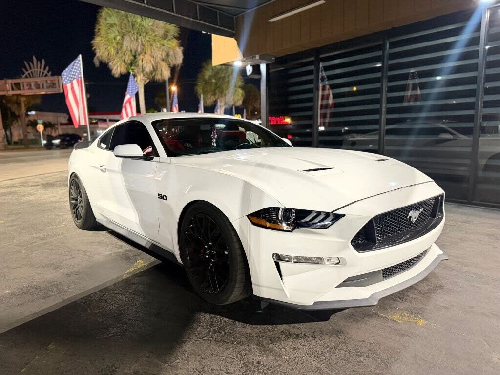 2020 FORD Mustang