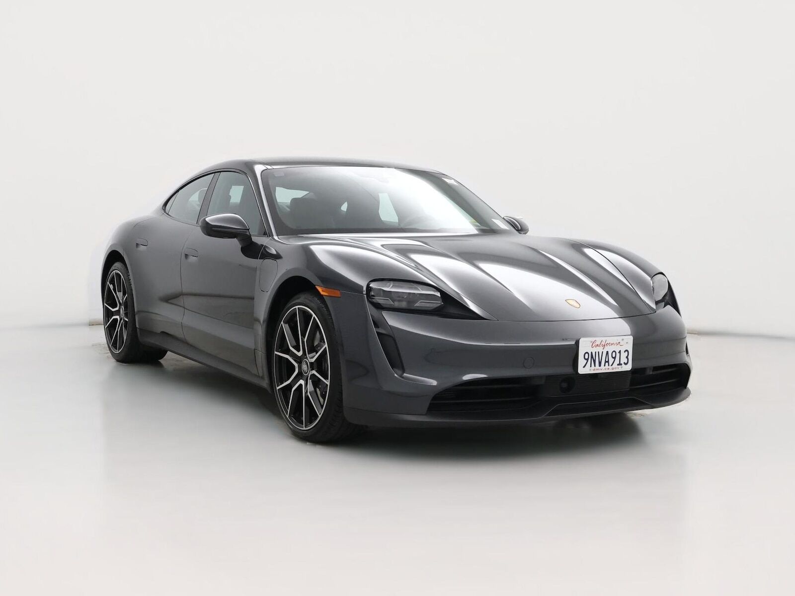 2023 PORSCHE Taycan