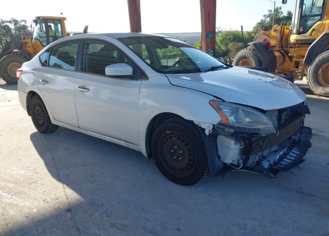 2015 NISSAN Sentra
