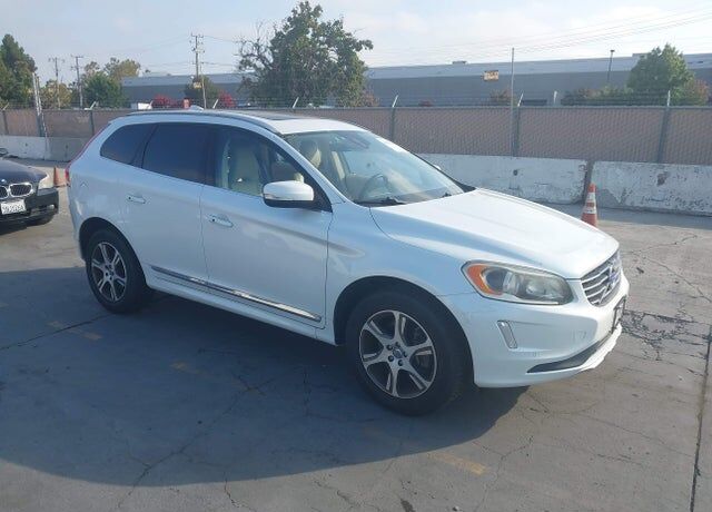 2015 VOLVO XC60