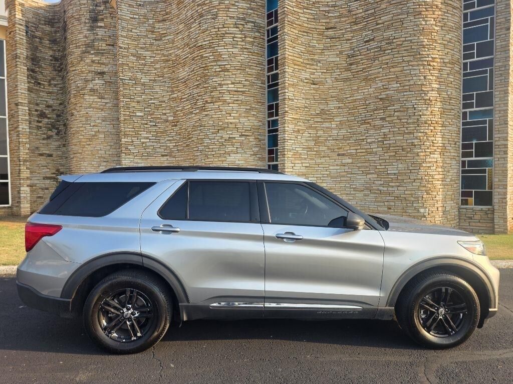 2020 FORD Explorer