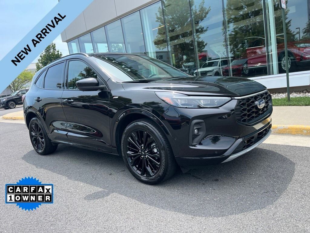 2024 FORD Escape