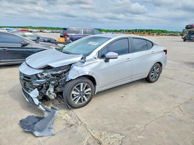 2025 NISSAN Versa