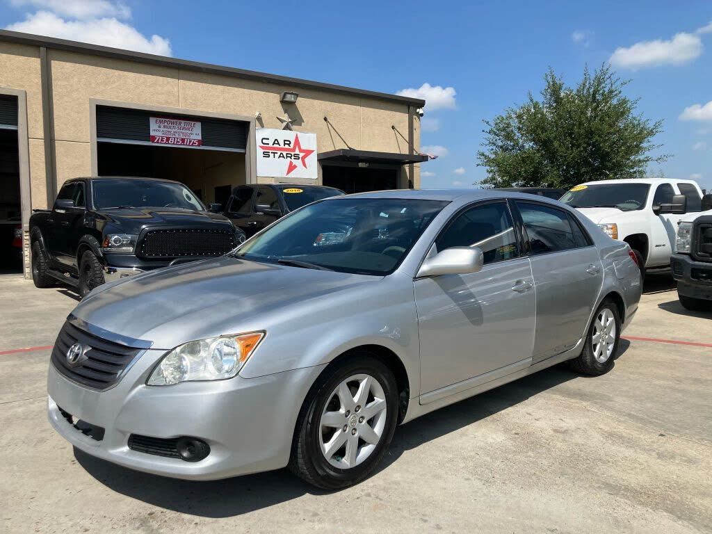 2010 TOYOTA Avalon