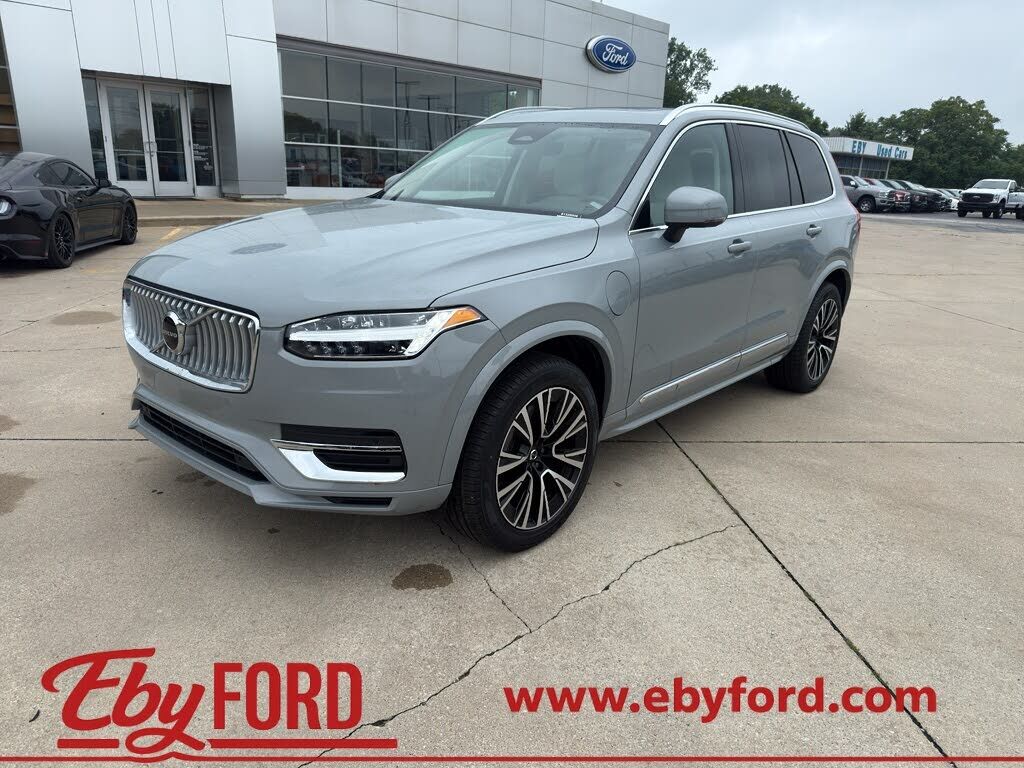 2025 VOLVO XC90