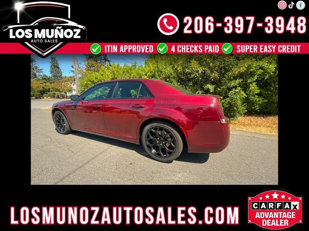 2020 CHRYSLER 300