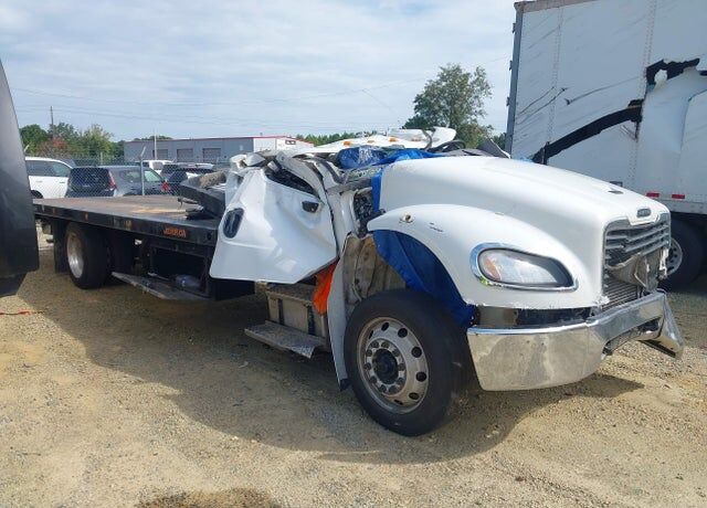 2022 FREIGHTLINER M2