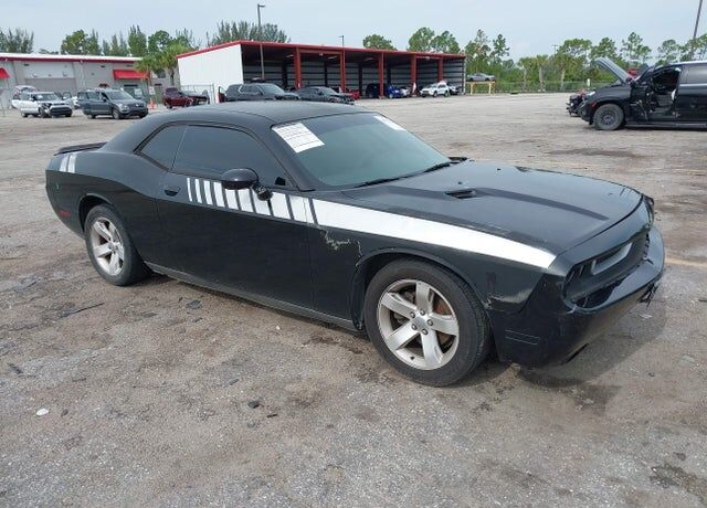 2013 DODGE Challenger