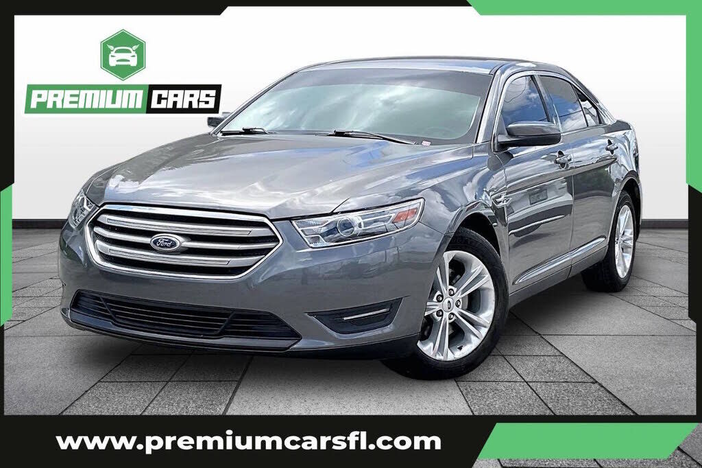 2013 FORD Taurus