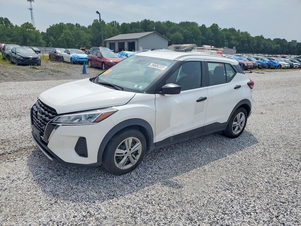2024 NISSAN Kicks