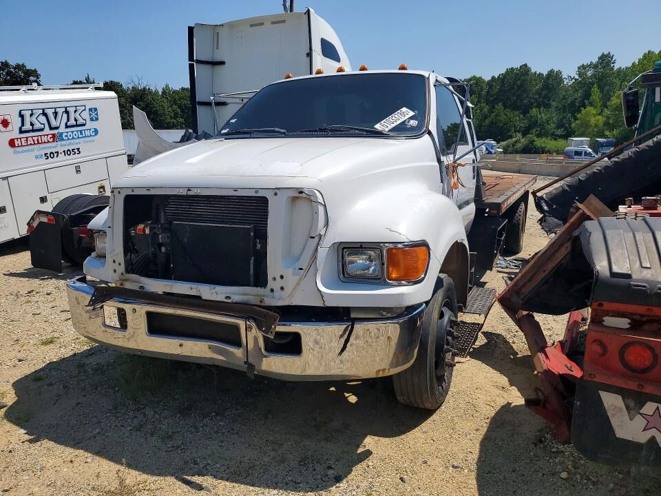 2005 FORD F-650