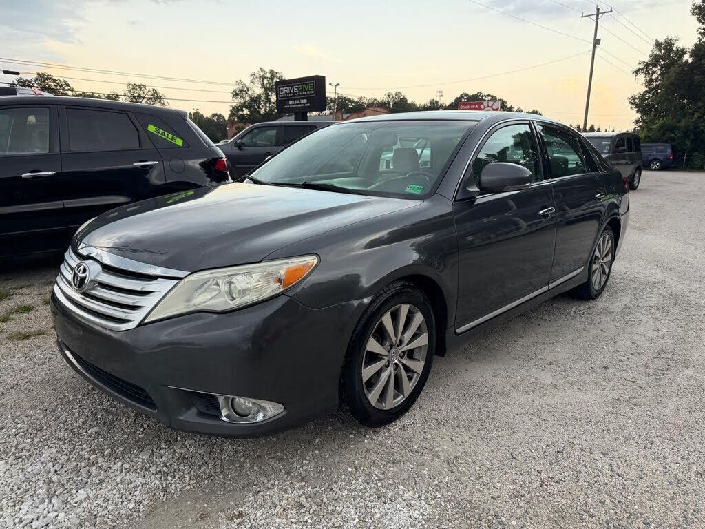 2011 TOYOTA Avalon