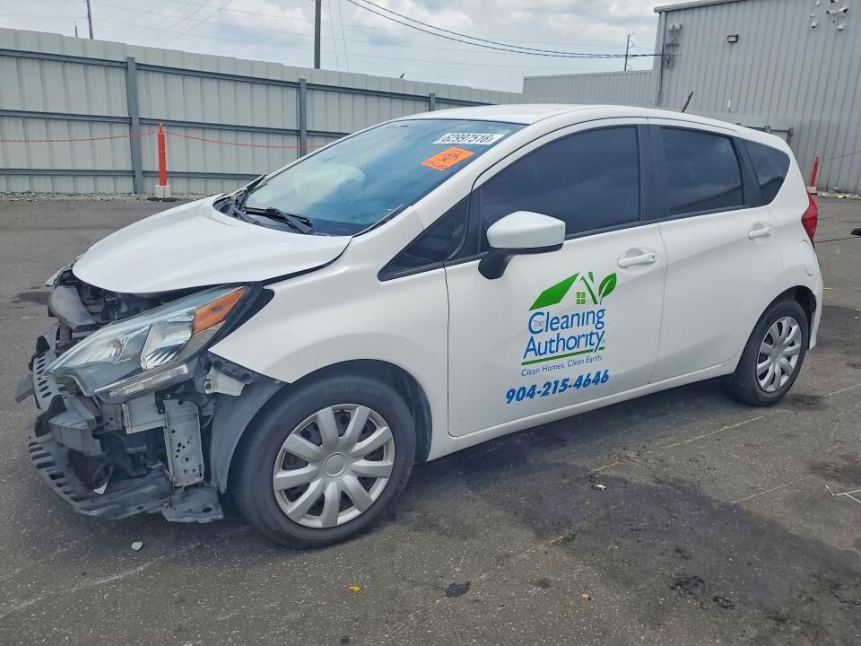 2017 NISSAN Versa
