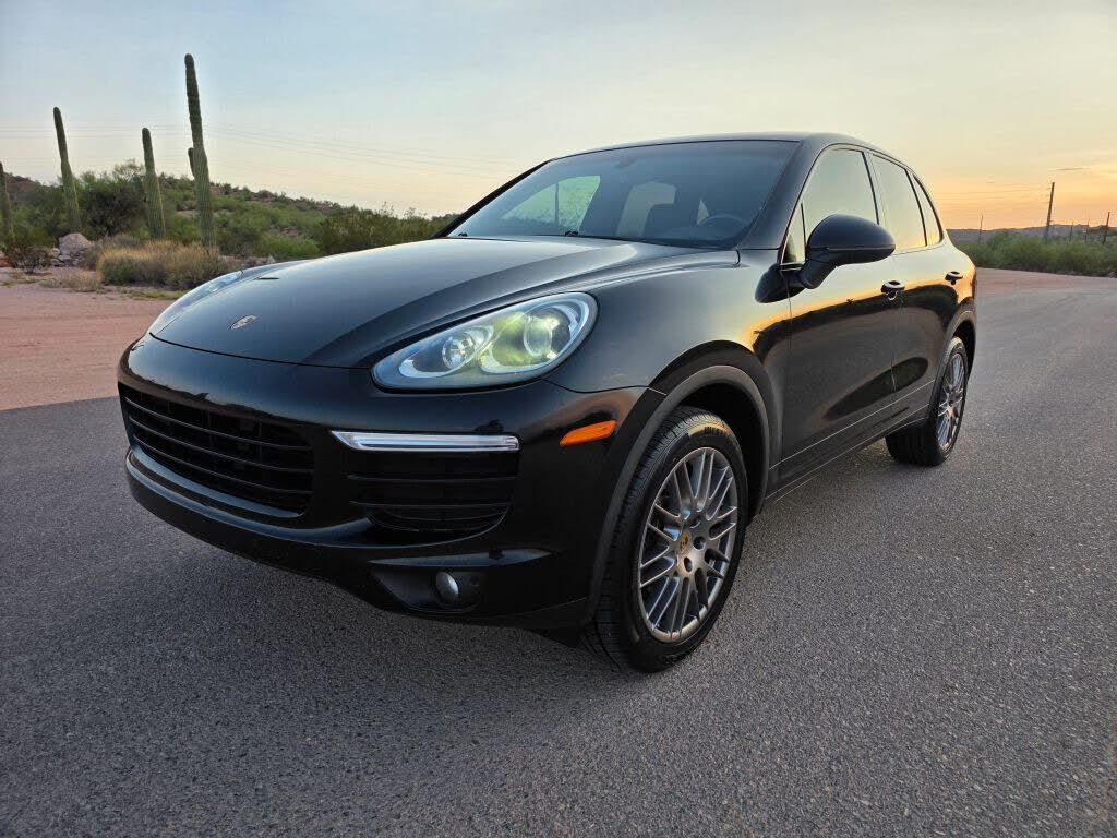 2016 PORSCHE Cayenne