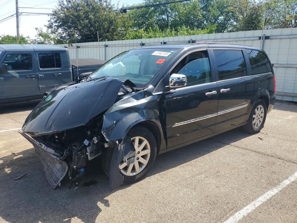 2011 CHRYSLER Town and Country