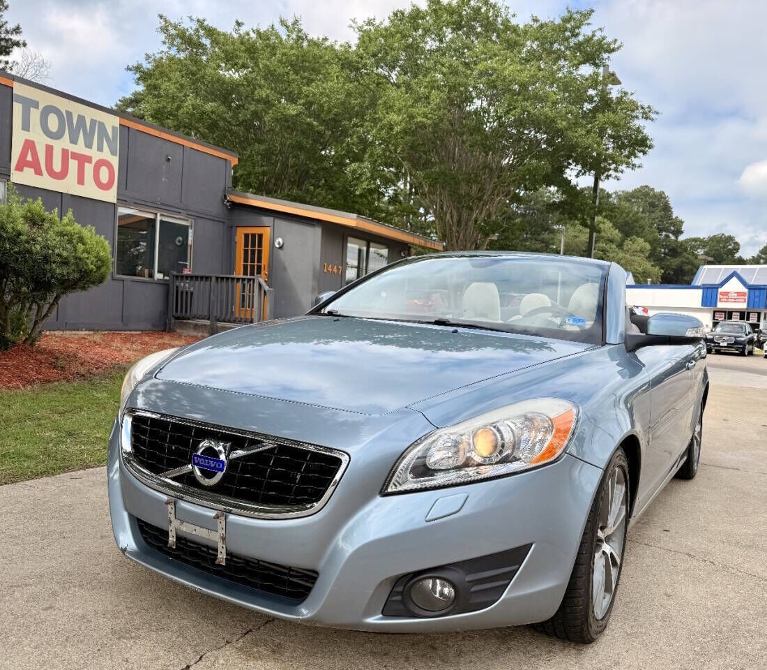 2011 VOLVO C70