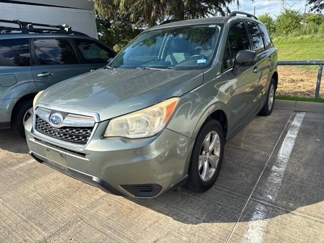 2015 SUBARU Forester