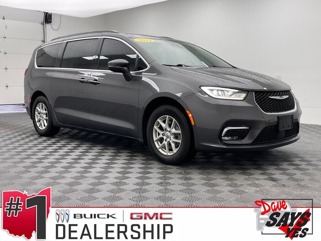 2022 CHRYSLER Pacifica