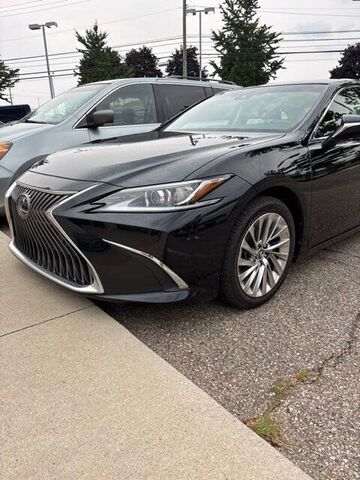 2020 LEXUS ES