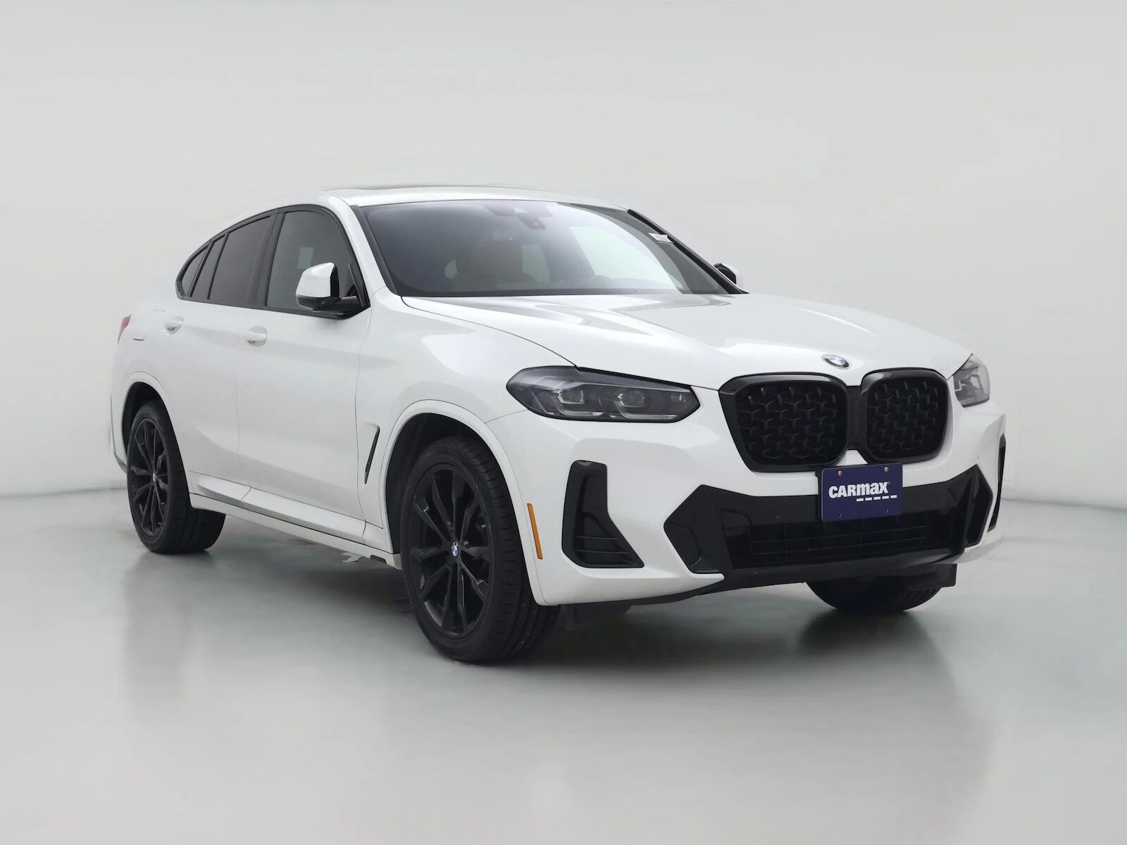 2023 BMW X4