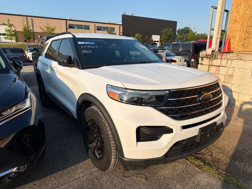 2021 FORD Explorer