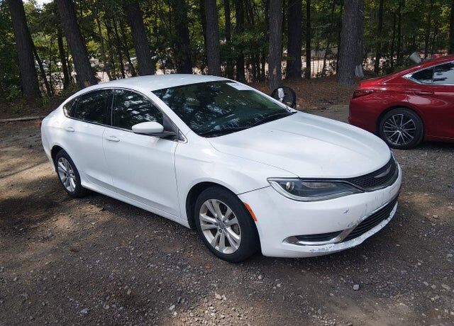 2016 CHRYSLER 200