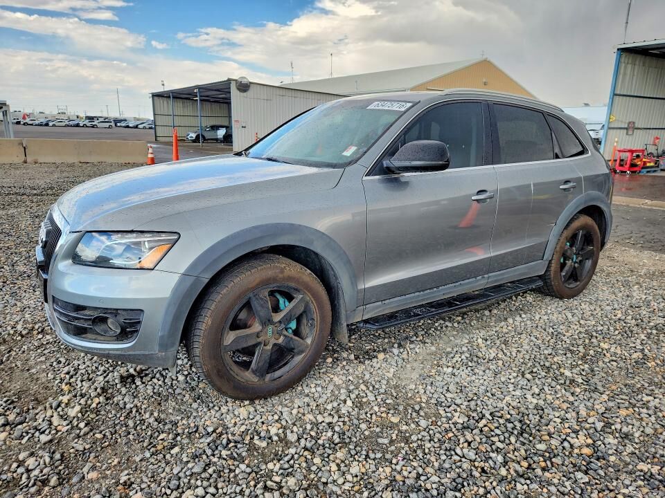 2010 AUDI Q5