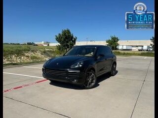 2017 PORSCHE Cayenne