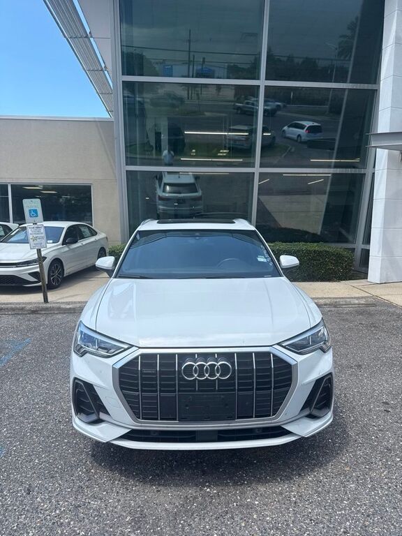 2025 AUDI Q3