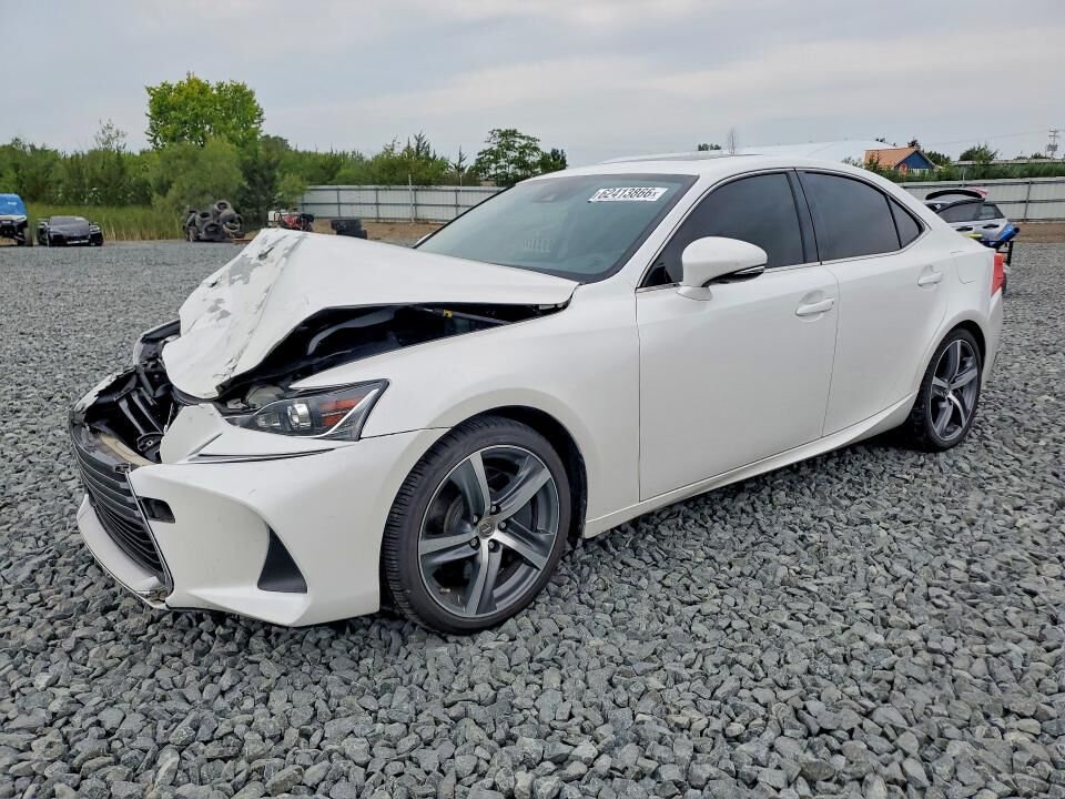 2017 LEXUS IS
