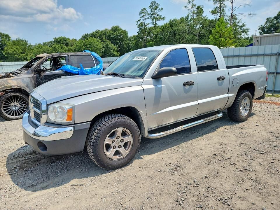 2005 DODGE Dakota