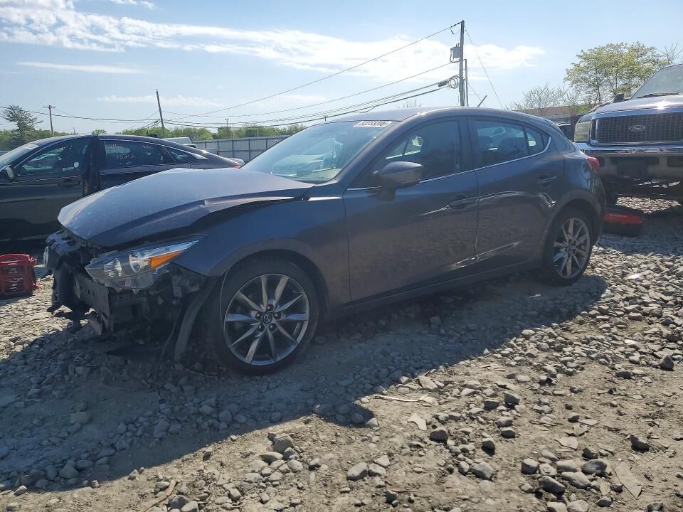 2018 MAZDA Mazda3