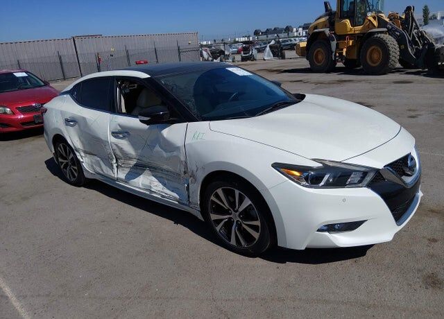 2017 NISSAN Maxima