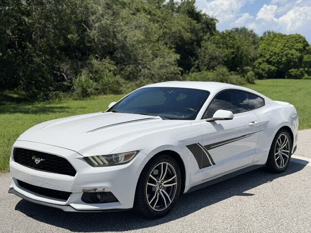 2016 FORD Mustang