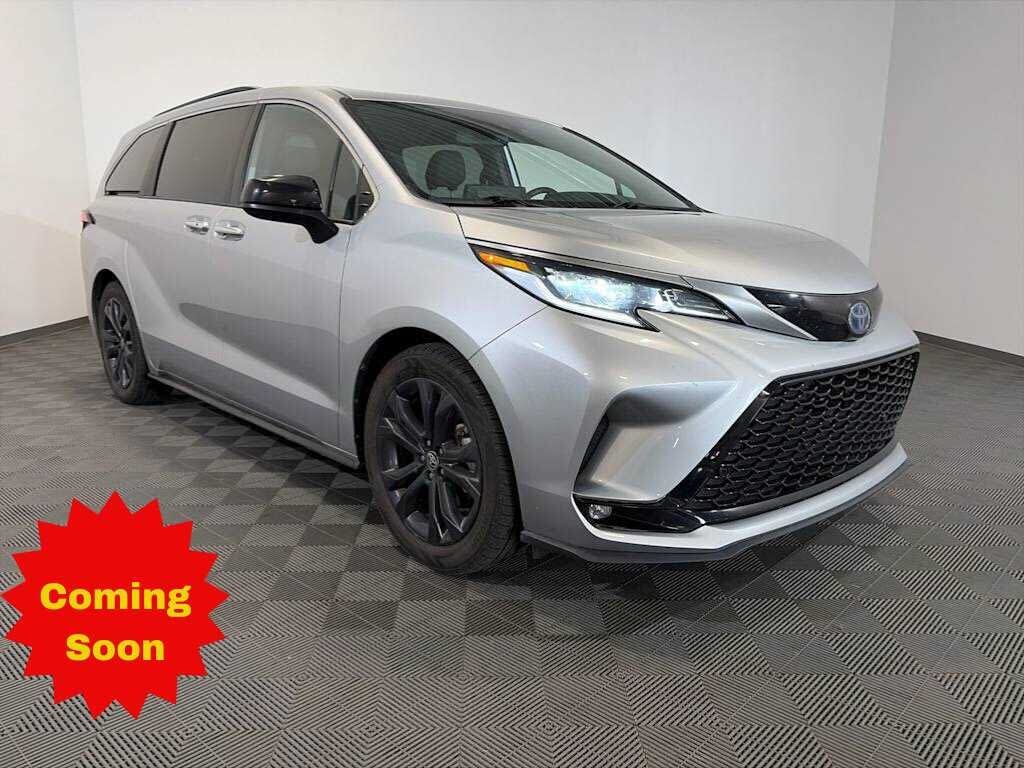 2022 TOYOTA Sienna