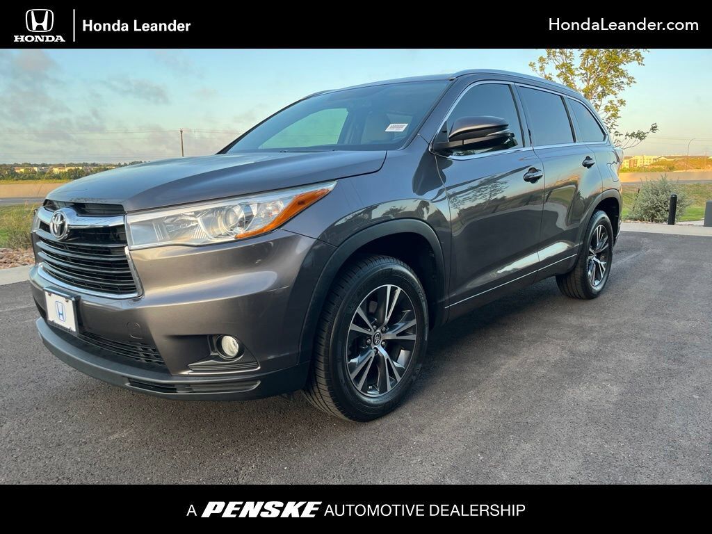 2016 TOYOTA Highlander