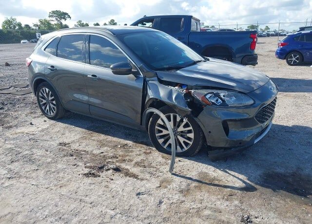 2020 FORD Escape
